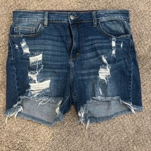 VGUC Ms. Cello Jean shorts